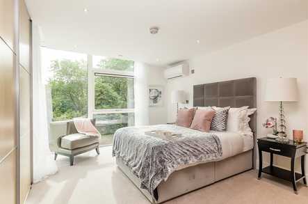 Battersea Place Apt 18 image 1