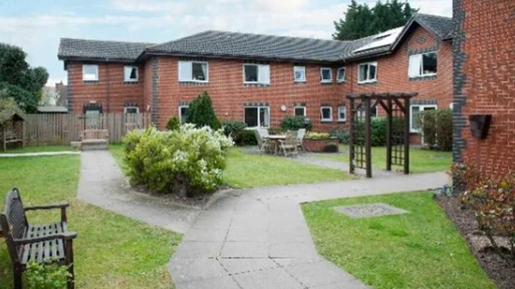 Abbotsleigh Mews Care Home Care Home Sidcup buildings-carousel - 5