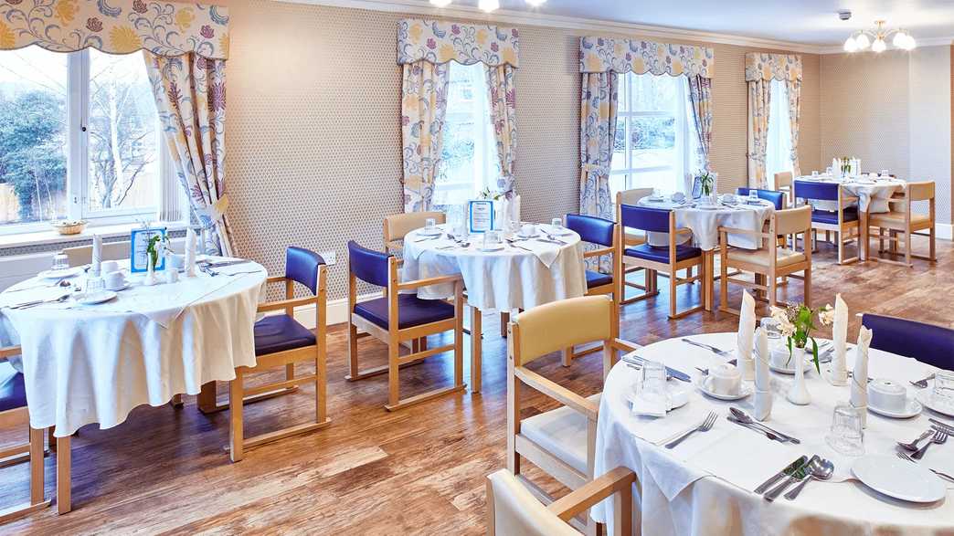 Acer Court Care Home Care Home Nuthall meals-carousel - 2