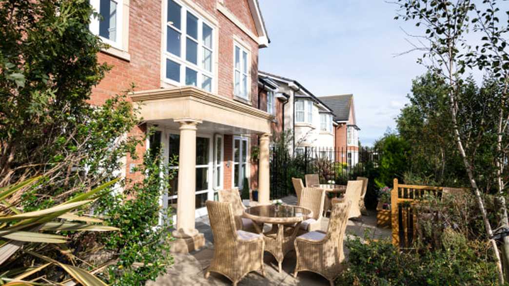 Hallmark Admiral Court Care Home Leigh On Sea, SS9 3HP