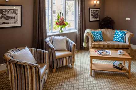 Aire View Care Home Care Home Leeds  - 5