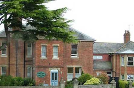 Albany House - Tisbury Care Home Salisbury  - 1