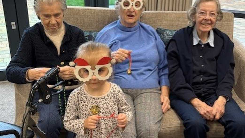 Furze Field Manor Care Home Sayers Common activities-carousel - 5