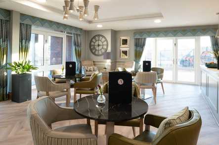 Alexander House Care Home Care Home Exeter  - 4