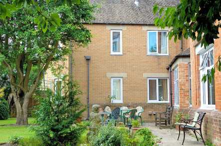 Alistair Robertson House Retirement Living Cheltenham  - 1