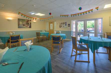 Alpine Lodge Care Home Sheffield  - 4