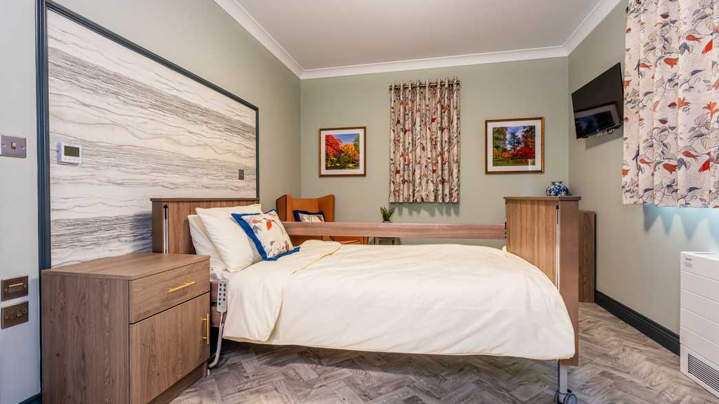 Oaklands Rest Home Care Home Southampton accommodation-carousel - 4