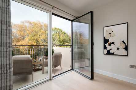 18 The Pavilion image 1