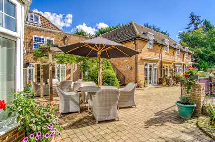 Arbrook House Care Home Care Home Esher  - 5