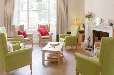 Arden House Care Home Leamington Spa  - 3