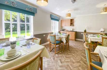 Avebury House Care Home Devizes  - 3