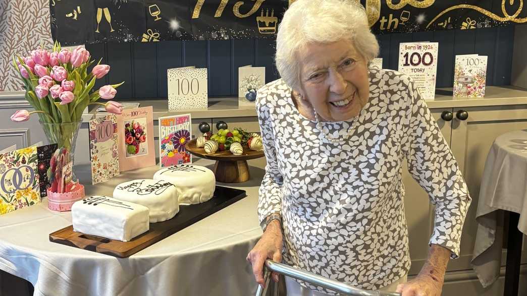 Ayton House Care Home Angmering activities-carousel - 14