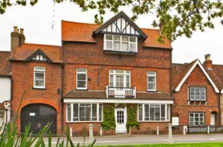 Brook House Care Home High Wycombe  - 1