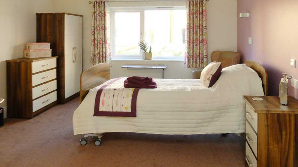 Barnes Lodge Care Home Tonbridge accommodation-carousel - 1