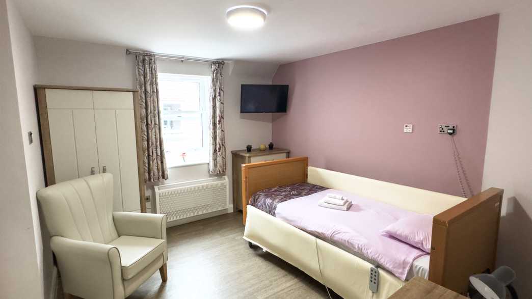 The Knoll Nursing Home (Yeovil) Limited Care Home Yeovil accommodation-carousel - 1