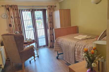 Ashgrove Care Home - London Care Home London  - 2