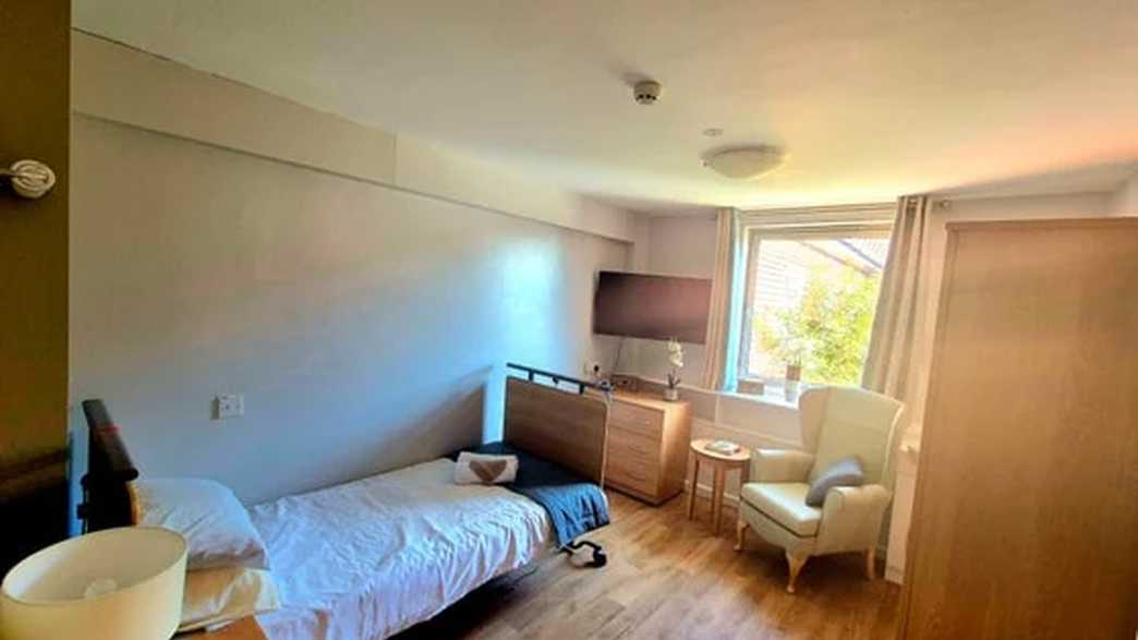Oakhill House Care Home Care Home Horsham accommodation-carousel - 2