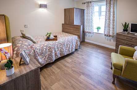 Cedar House Care Home Harefield  - 2