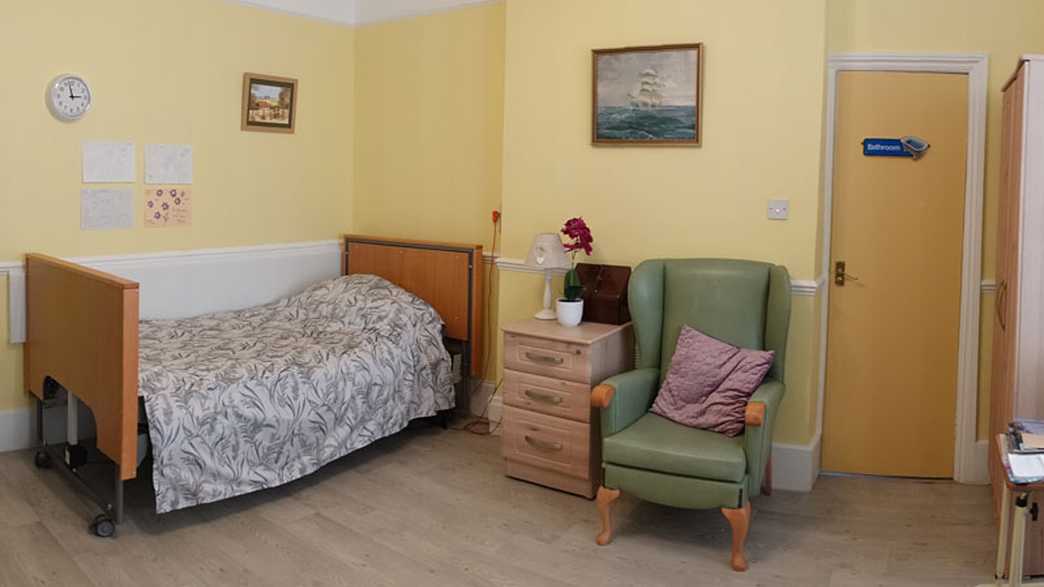 The New Grange Care Home Care Home Worthing accommodation-carousel - 3