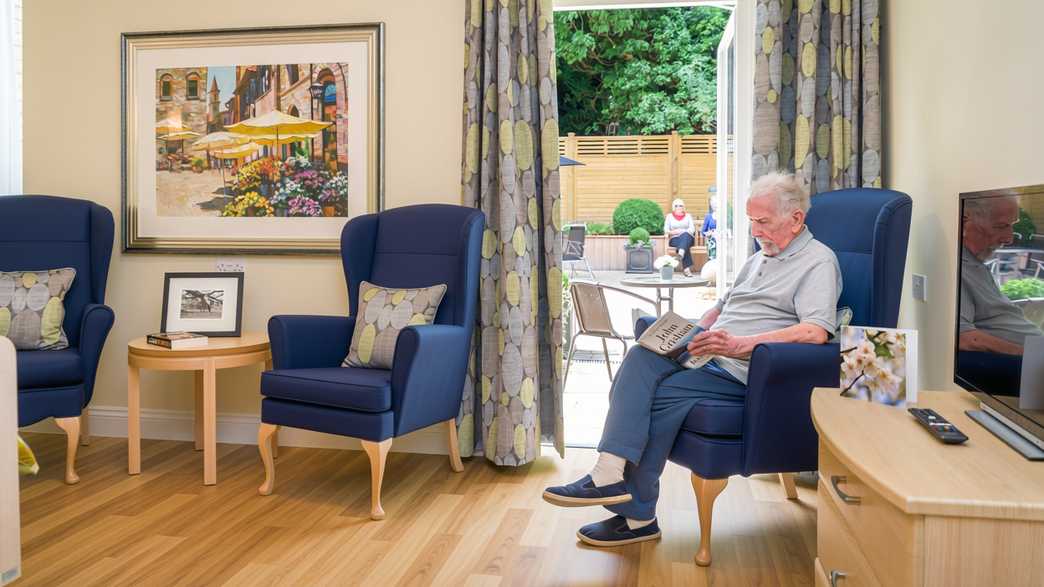 Farnham Mill Nursing Home Care Home Farnham accommodation-carousel - 2
