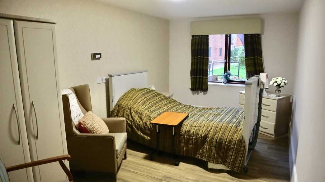 Belle Vue House Care Home Sunderland accommodation-carousel - 1