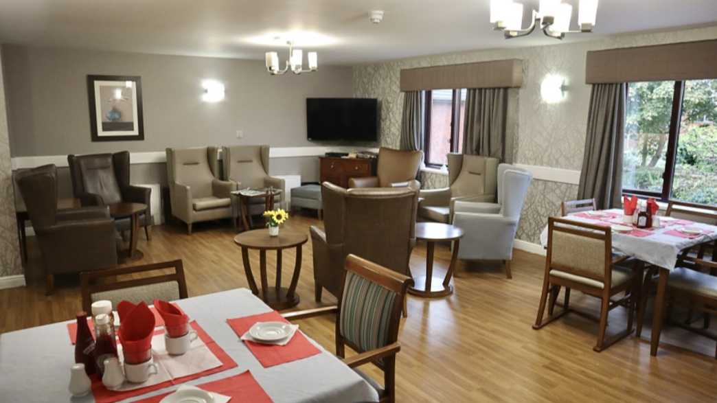 Belle Vue House Care Home Sunderland meals-carousel - 2