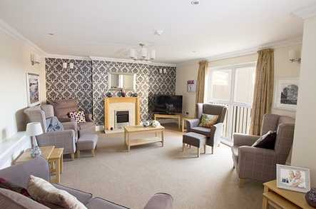 Berkeley Court Care Home Care Home Leeds  - 4