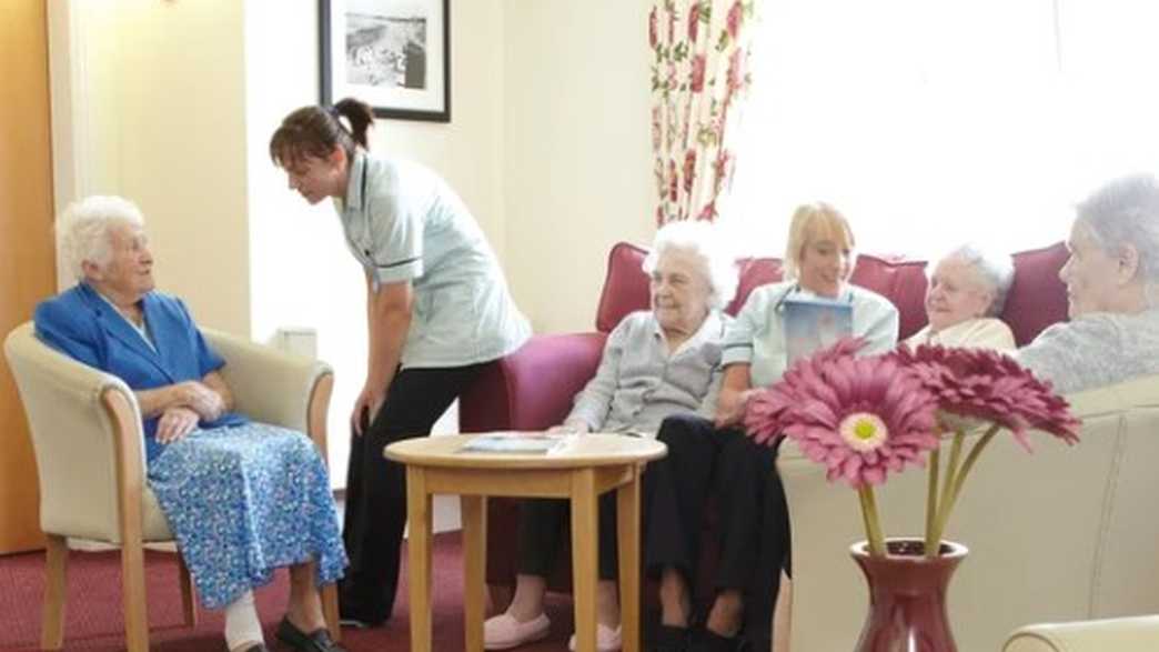 Berrycroft Manor Care Home Stockport activities-carousel - 2