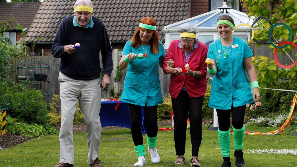 Bickerton House Care Home Bracknell activities-carousel - 5