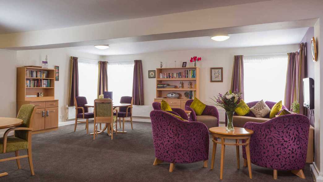 Bilton Court Care Home Wellingborough buildings-carousel - 5