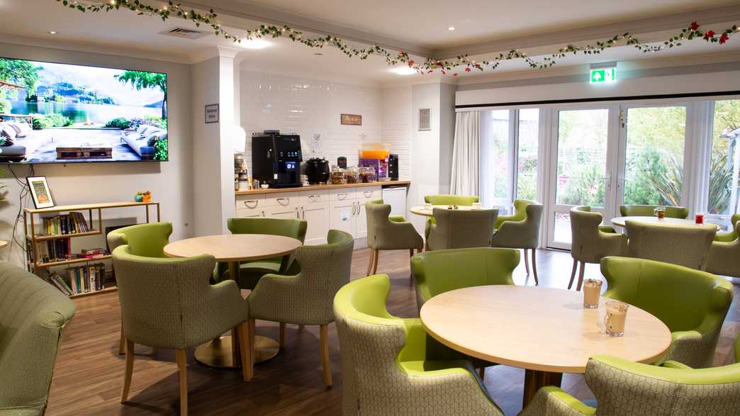 Bishops Manor Care Home Sutton Coldfield buildings-carousel - 13