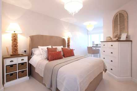 Bowles Court 2 Bed Apartment image 2