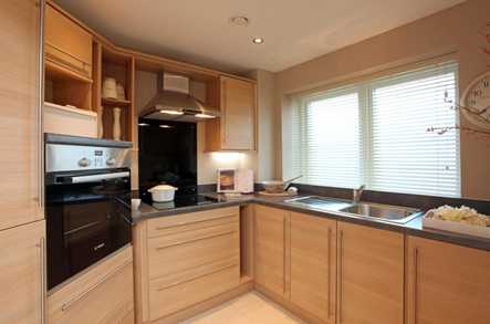 Bowles Court 2 Bed Apartment image 1