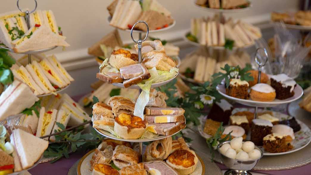 Douglas Court Care Home Derby meals-carousel - 1
