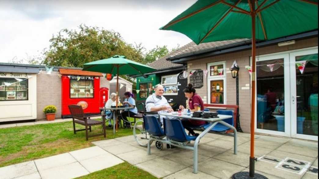 Brandon House Care Home Leeds activities-carousel - 2