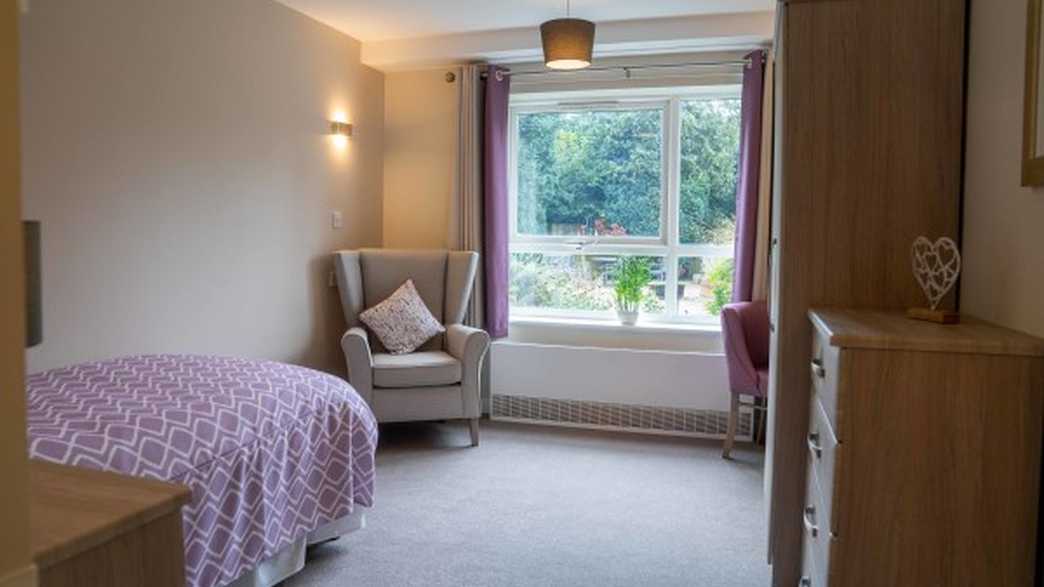 Breme Residential Care Home Care Home Bromsgrove accommodation-carousel - 2