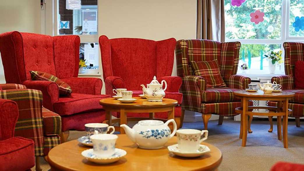 Breme Residential Care Home Care Home Bromsgrove buildings-carousel - 4