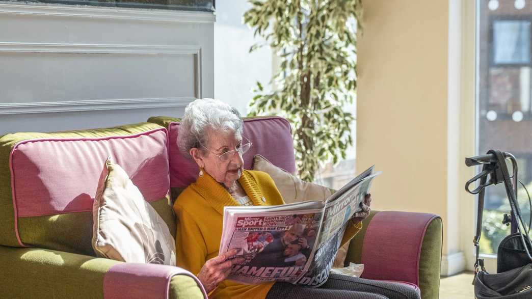 Bright Meadows Care Home Care Home Bolton activities-carousel - 4