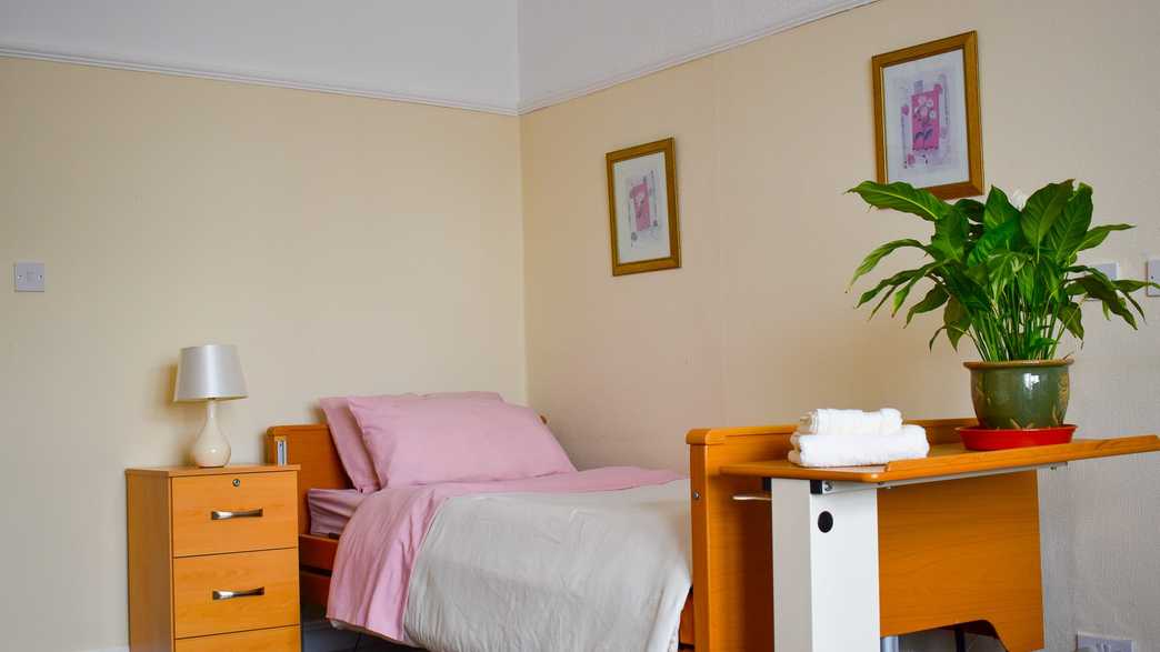 Broadway Nursing and Residential Care Home Liverpool accommodation-carousel - 1