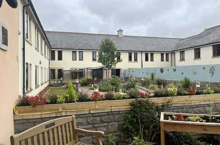 Brocastle Manor Care Home Care Home Bridgend  - 5