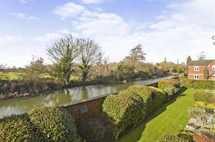 Brooklands Court Retirement Living Long Eaton  - 1