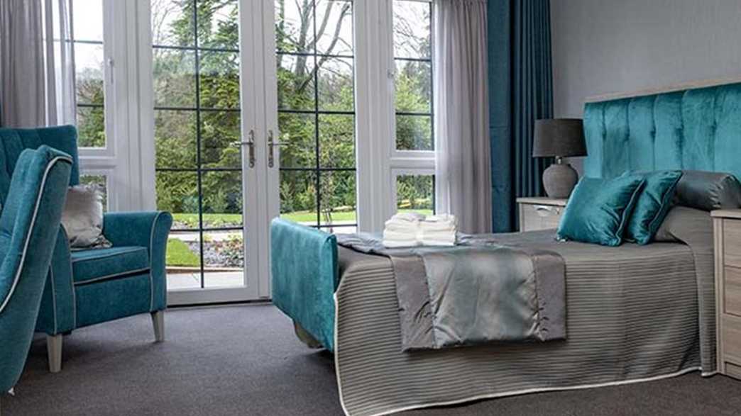 Brownscombe Care Residency Care Home Haslemere accommodation-carousel - 1