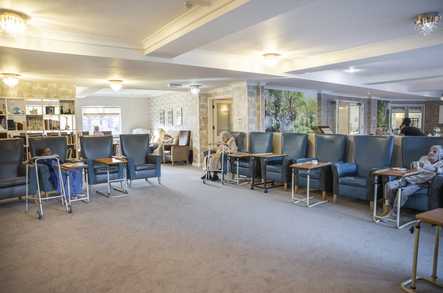 Bullsmoor Lodge Care Home Enfield  - 3