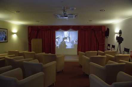 TLC Cooperscroft Care Home Care Home Potters Bar  - 5