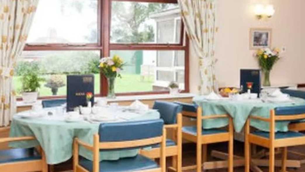 Park House Nursing Care Centre Care Home Sandy meals-carousel - 1