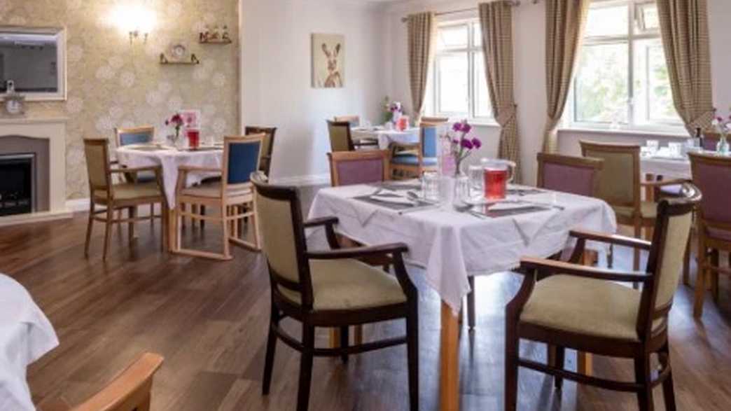 OSJCT Coombe End Court Care Home Marlborough meals-carousel - 1