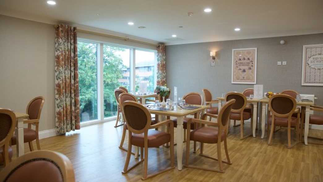 Cambridge Manor Care Home Care Home Cambridge meals-carousel - 1