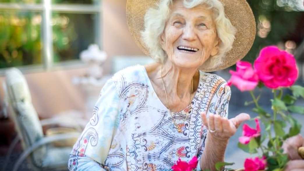 Abbots Wood Manor Care Home Hailsham activities-carousel - 1