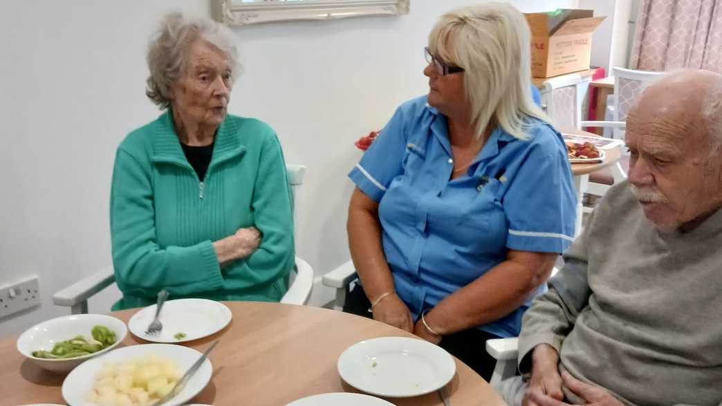 Haslington Lodge Care Home Care Home Greenhithe activities-carousel - 3