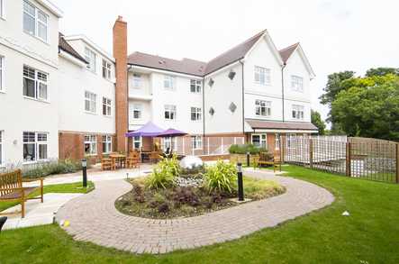 Cedar View Care Centre Care Home Croydon  - 5